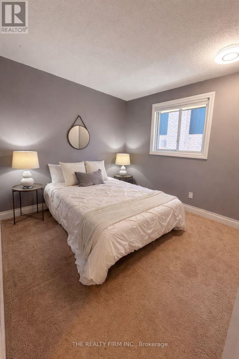 827 Classic Drive, London East, Ontario  N5W 5T4 - Photo 9 - X12976910