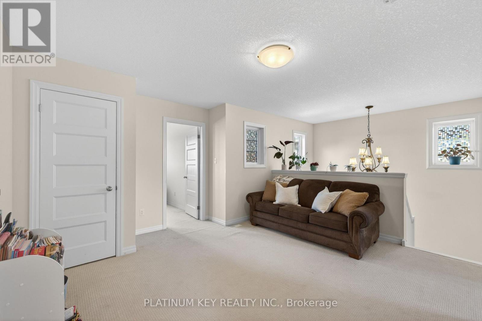 2682 Tokala Trail, London North, Ontario  N6G 5B4 - Photo 17 - X12976922