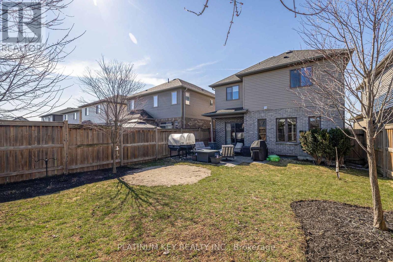 2682 Tokala Trail, London North, Ontario  N6G 5B4 - Photo 34 - X12976922