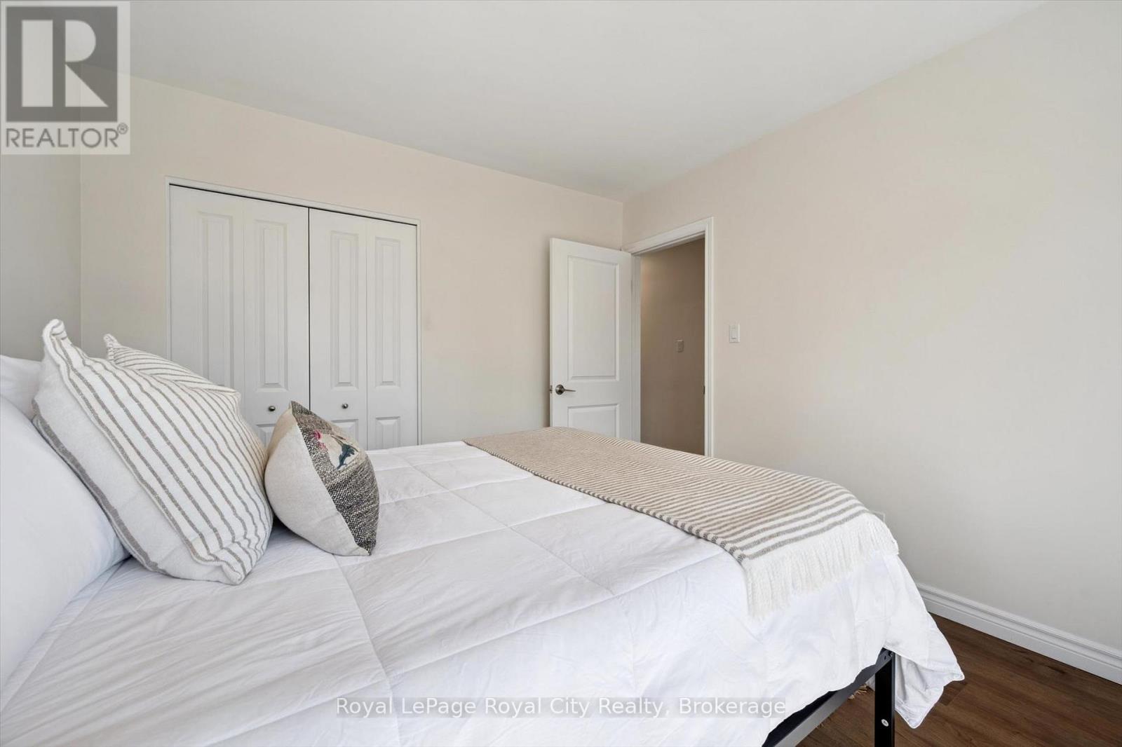 16 Kenwood Crescent, Guelph (Junction/onward Willow), Ontario  N1H 6E5 - Photo 17 - X12977064