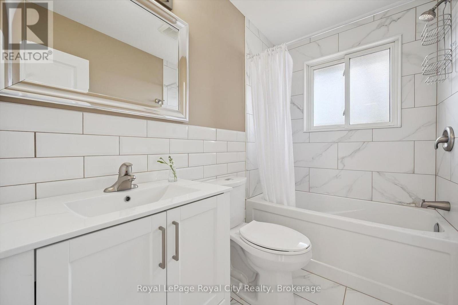 16 Kenwood Crescent, Guelph (Junction/onward Willow), Ontario  N1H 6E5 - Photo 20 - X12977064