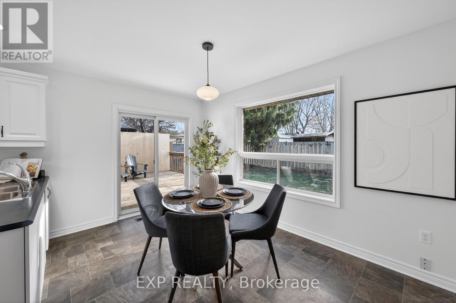 395 Riverview Drive, Strathroy-Caradoc, Ontario  N7G 4A8 - Photo 9 - X12976938