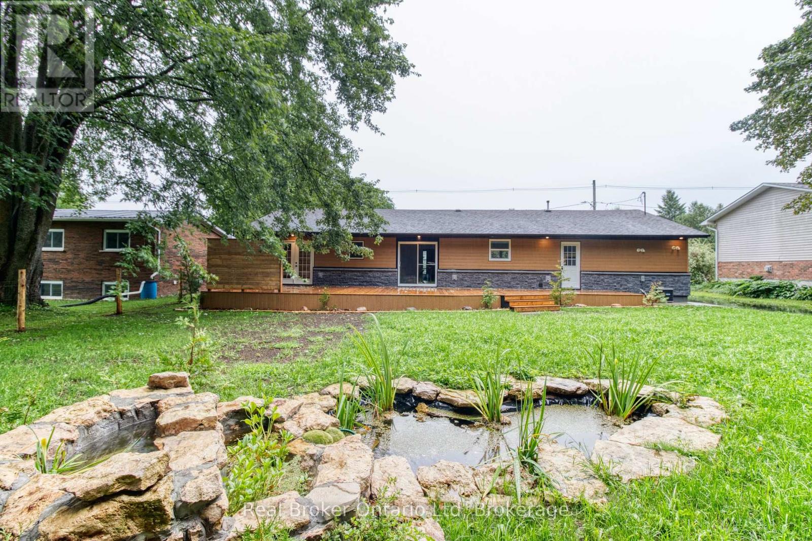 446 Isaac Street, South Bruce Peninsula, Ontario  N0H 2T0 - Photo 30 - X12977068