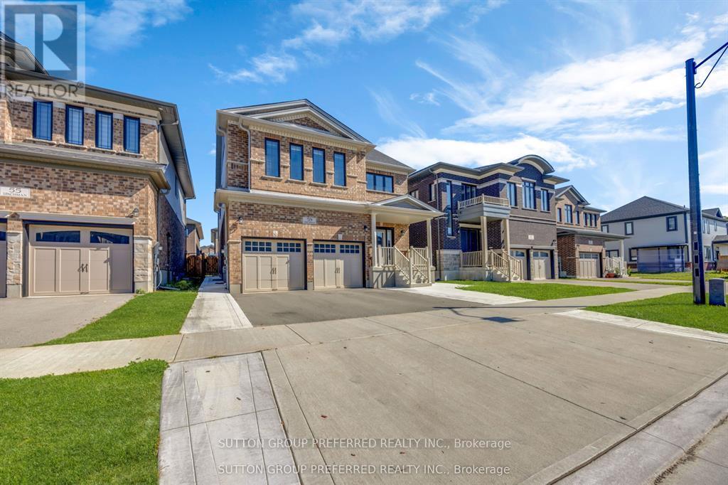 59 Spachman Street, Kitchener, Ontario  N2R 1R7 - Photo 2 - X12976978