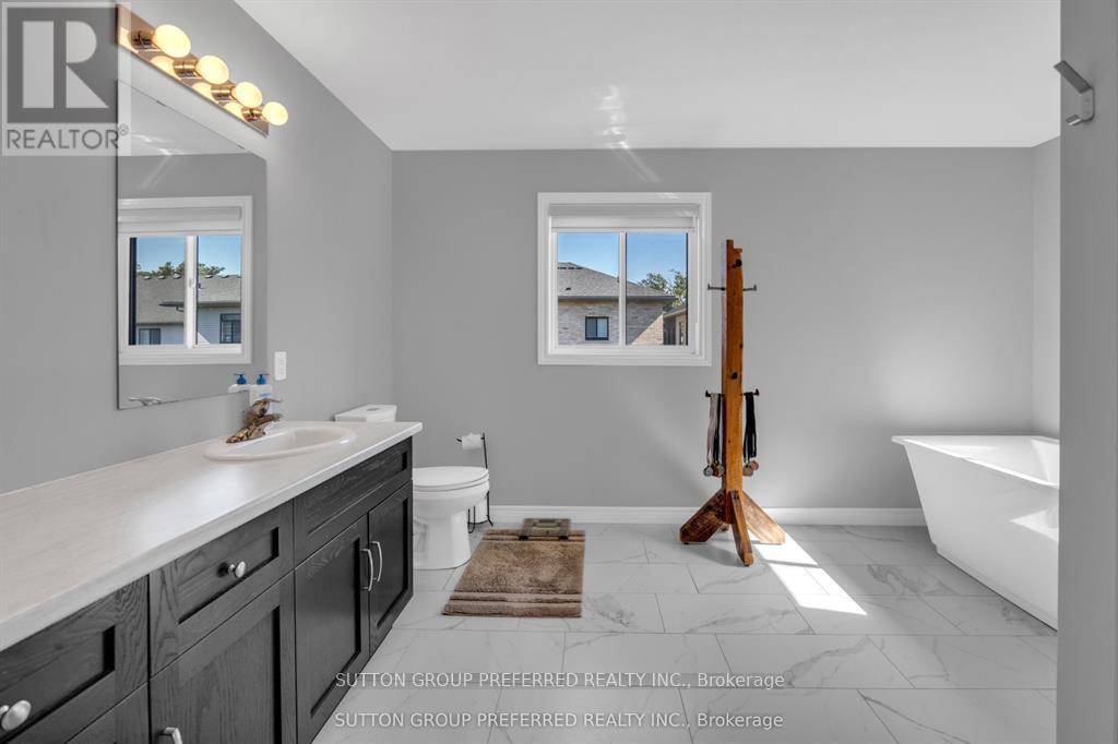 59 Spachman Street, Kitchener, Ontario  N2R 1R7 - Photo 24 - X12976978