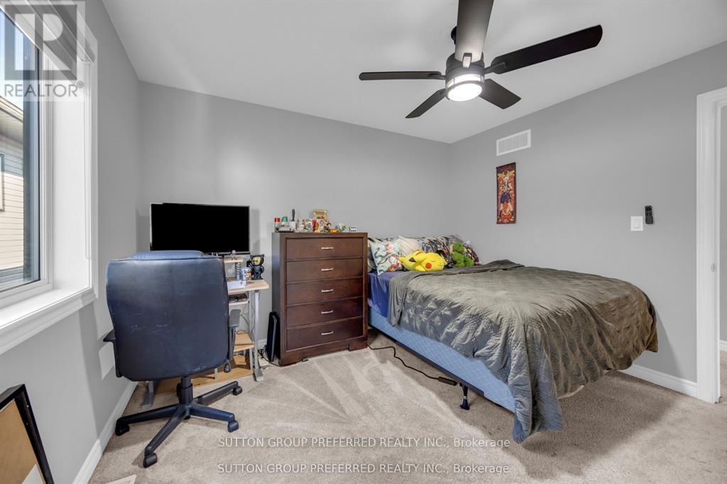 59 Spachman Street, Kitchener, Ontario  N2R 1R7 - Photo 36 - X12976978