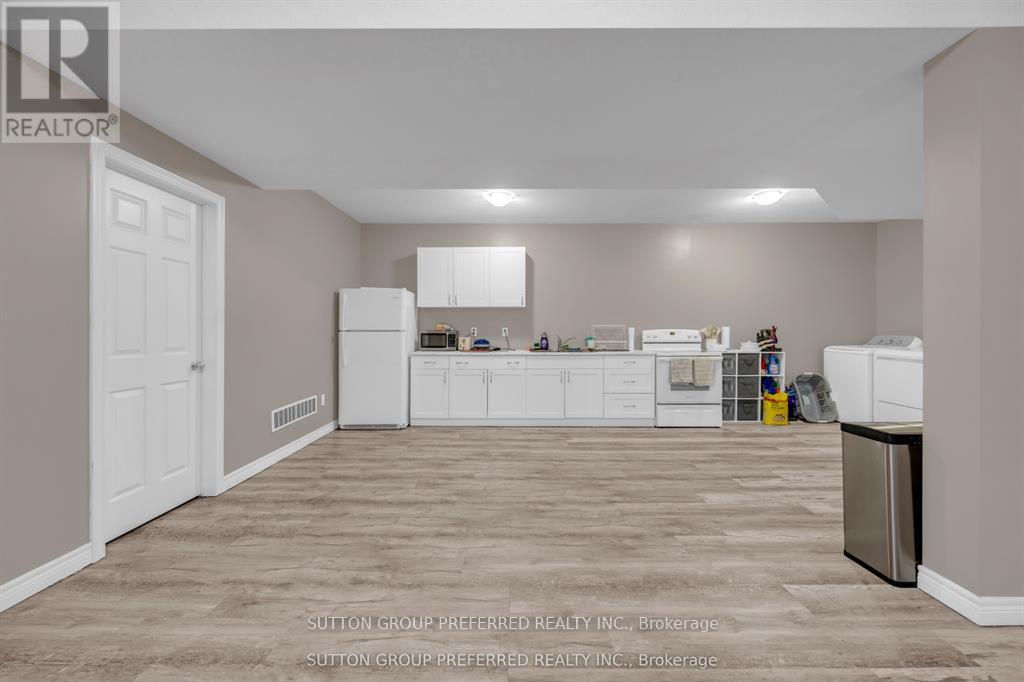 59 Spachman Street, Kitchener, Ontario  N2R 1R7 - Photo 39 - X12976978