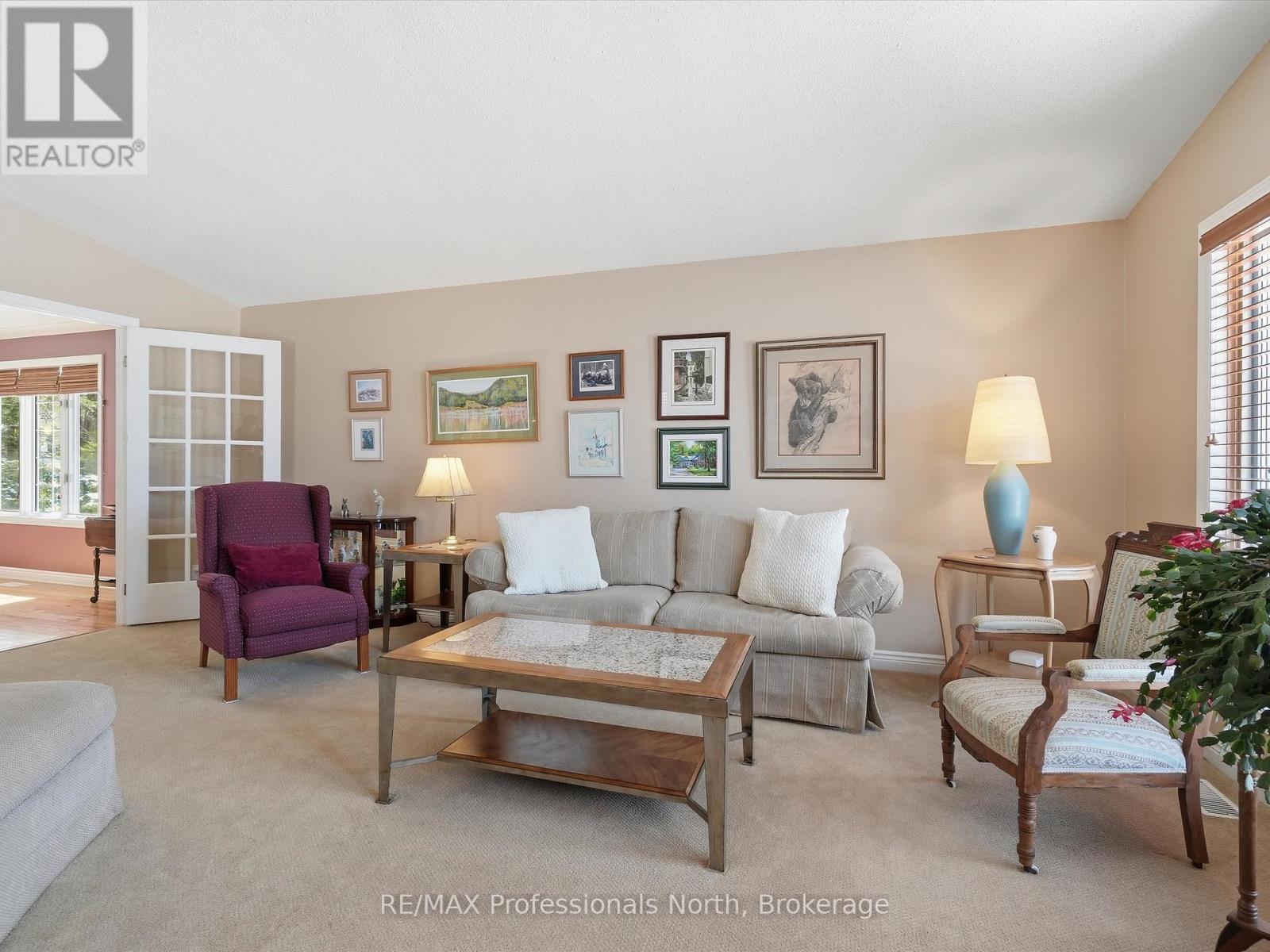 31 The Granite Bluff, Bracebridge, Ontario  P1L 1L4 - Photo 10 - X12977078