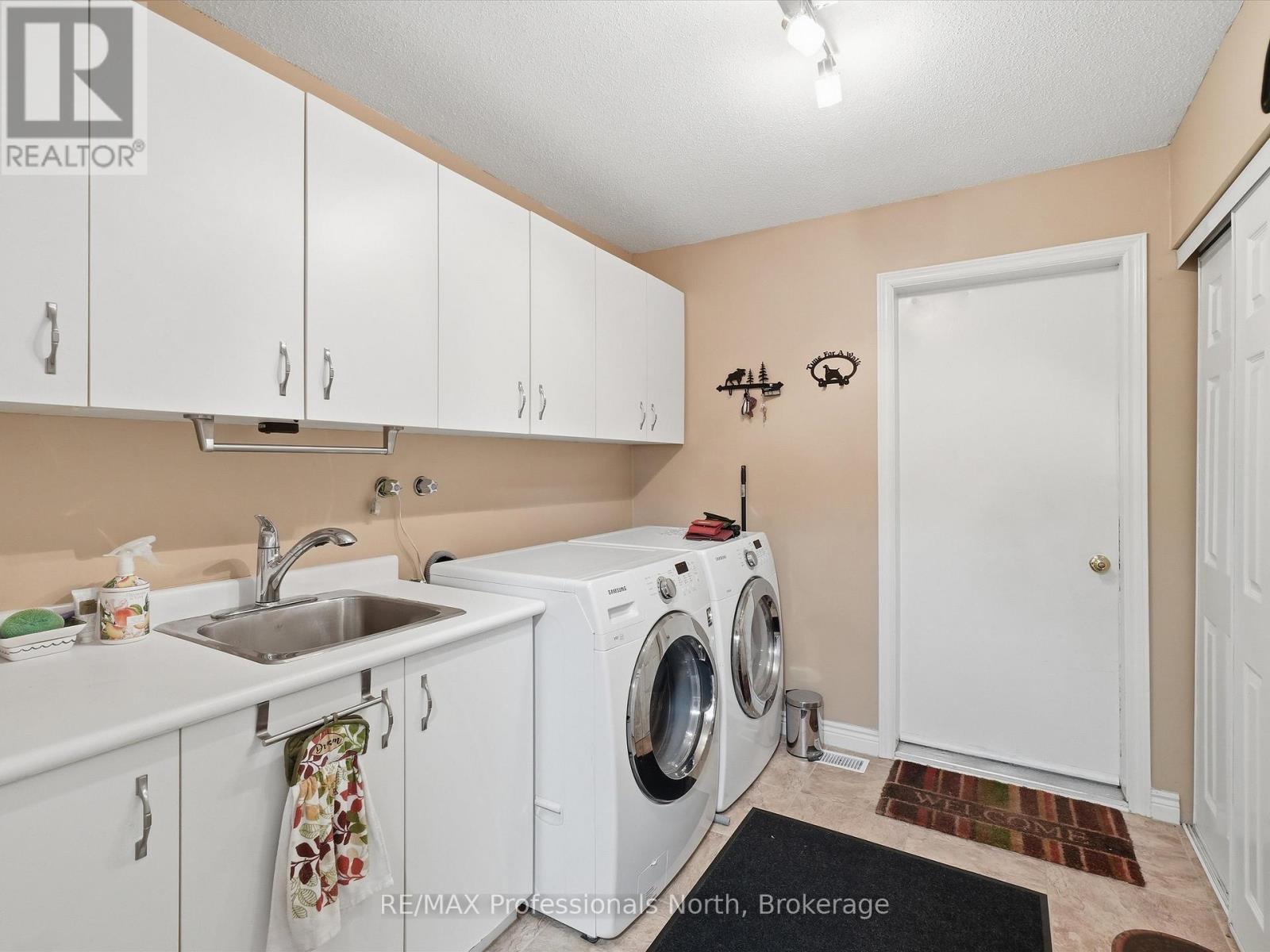 31 The Granite Bluff, Bracebridge, Ontario  P1L 1L4 - Photo 45 - X12977078