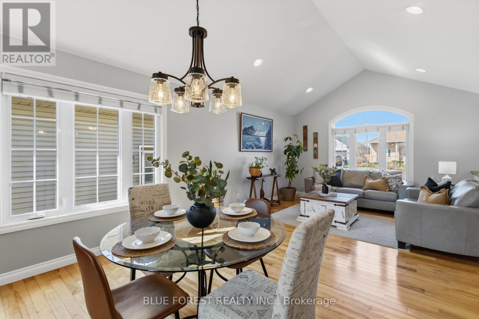 29 Holland Avenue, Aylmer, Ontario  N5H 3J2 - Photo 12 - X12977050