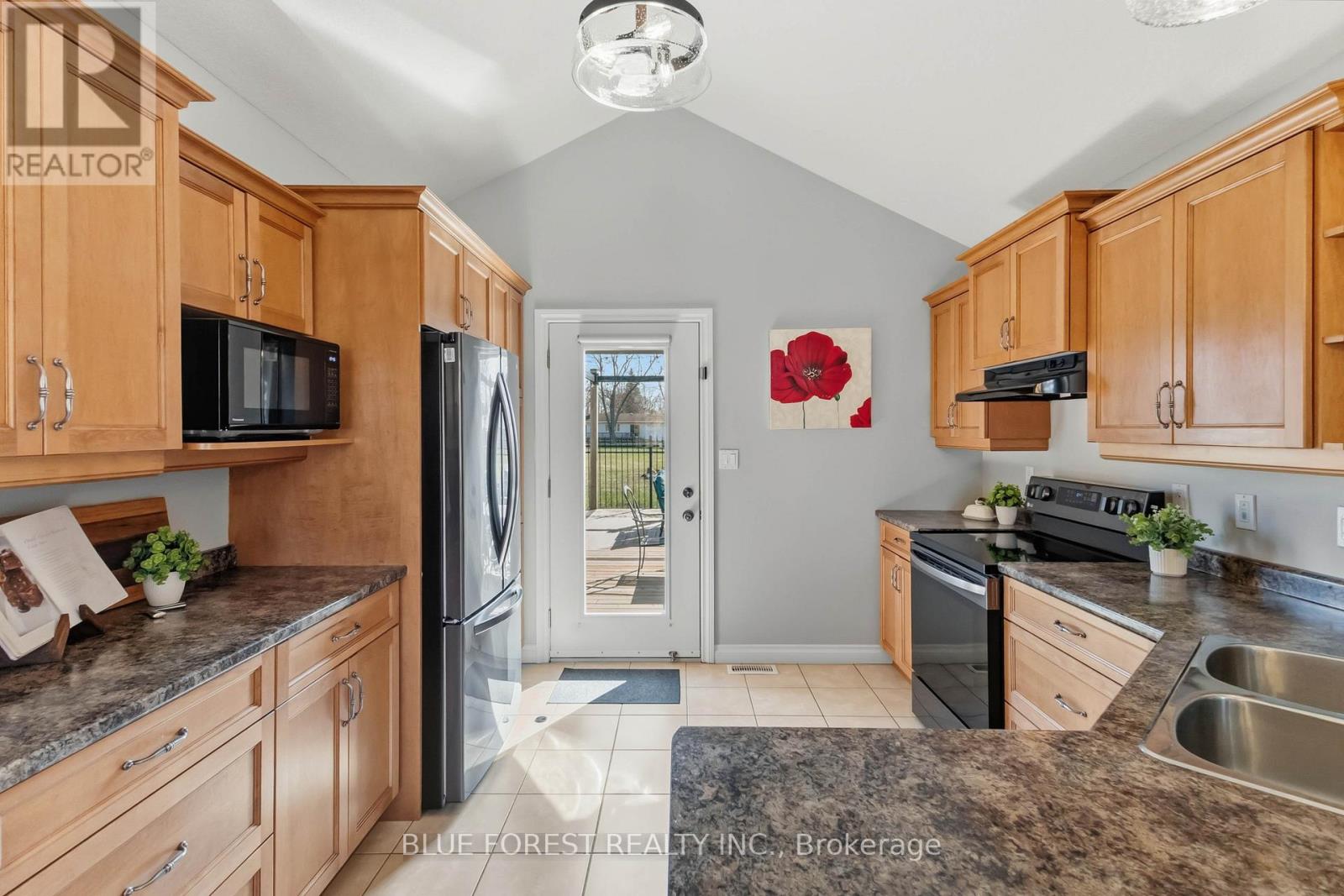 29 Holland Avenue, Aylmer, Ontario  N5H 3J2 - Photo 18 - X12977050