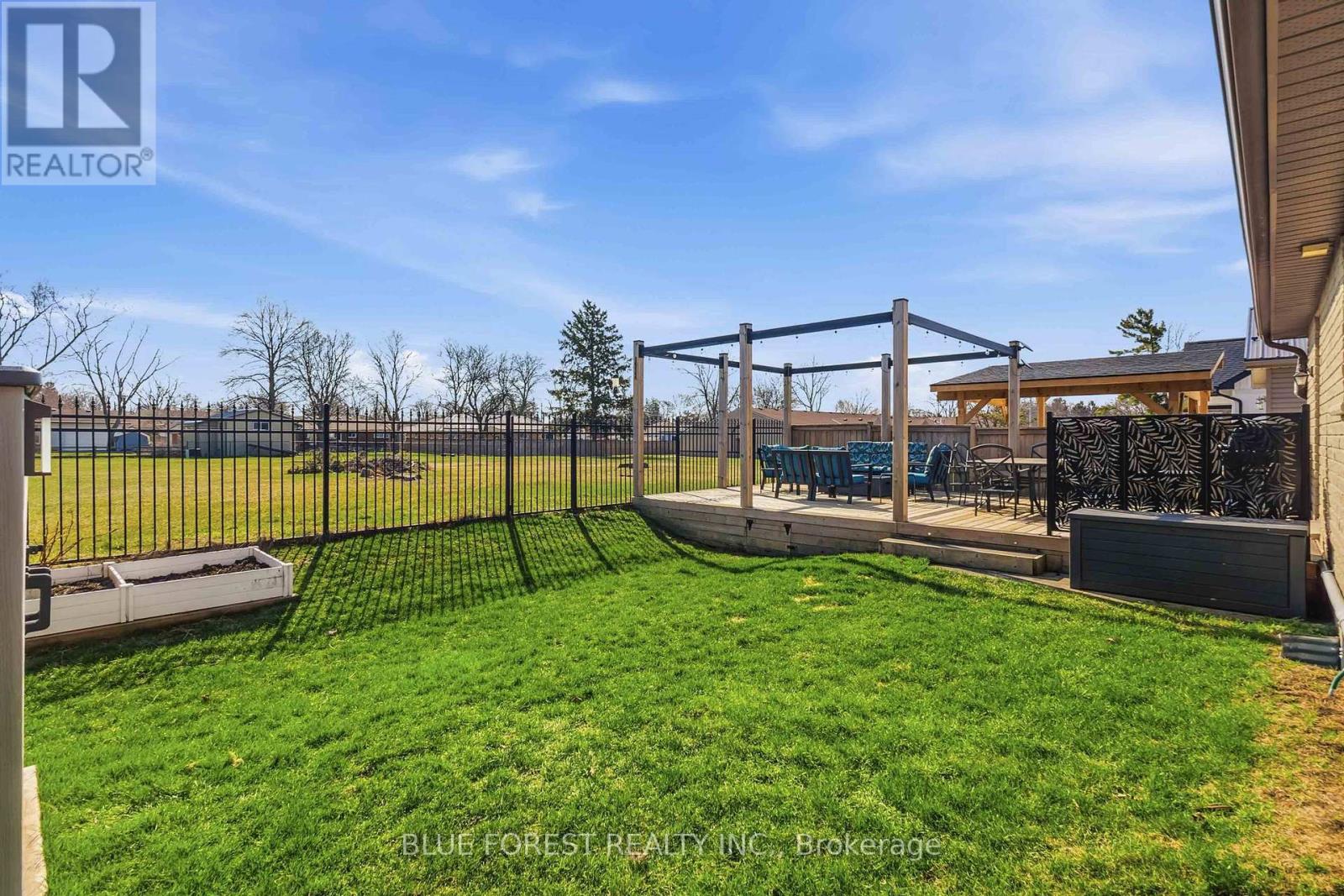 29 Holland Avenue, Aylmer, Ontario  N5H 3J2 - Photo 40 - X12977050