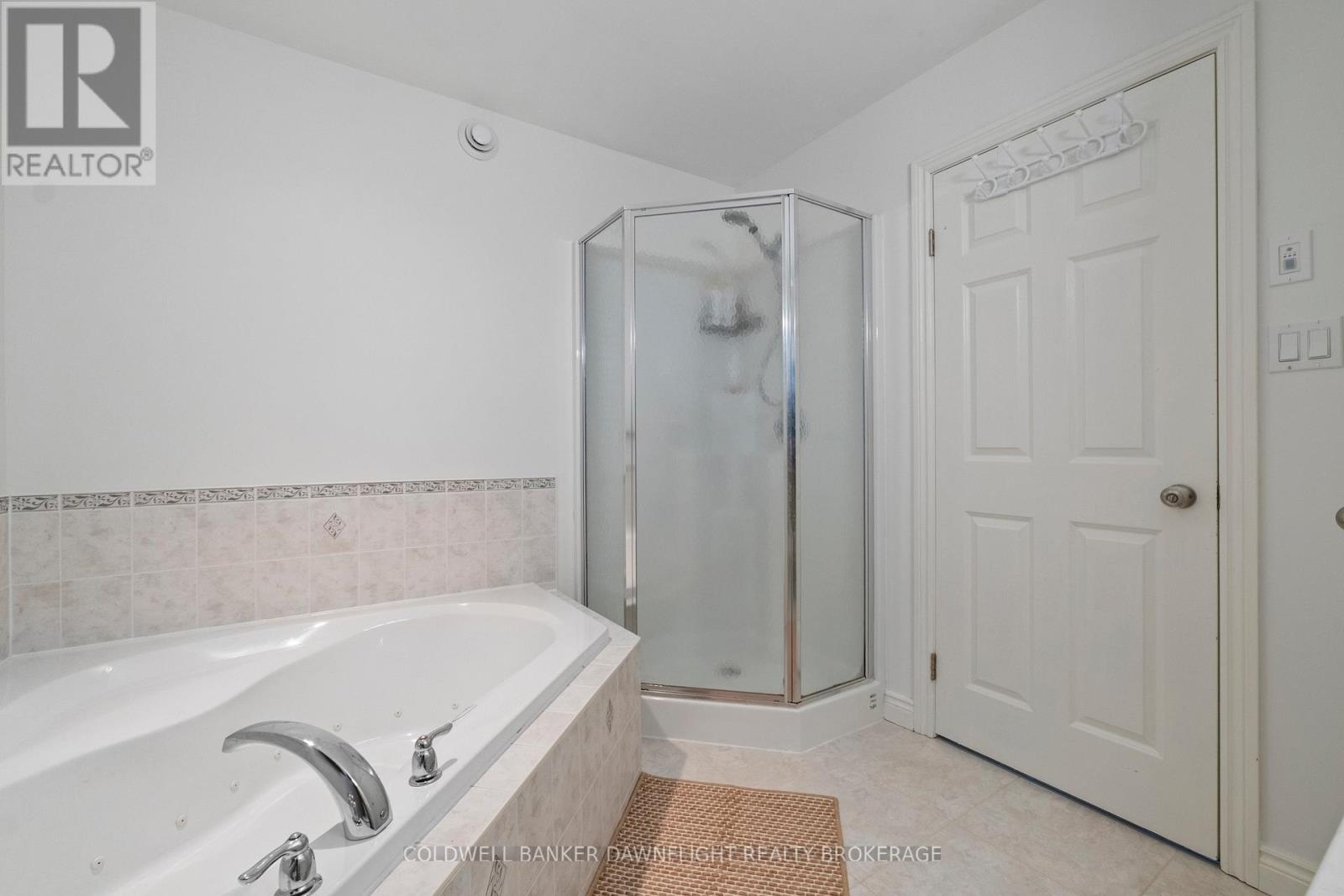 148 Broadway Street, North Middlesex, Ontario  N0M 2K0 - Photo 17 - X12977060
