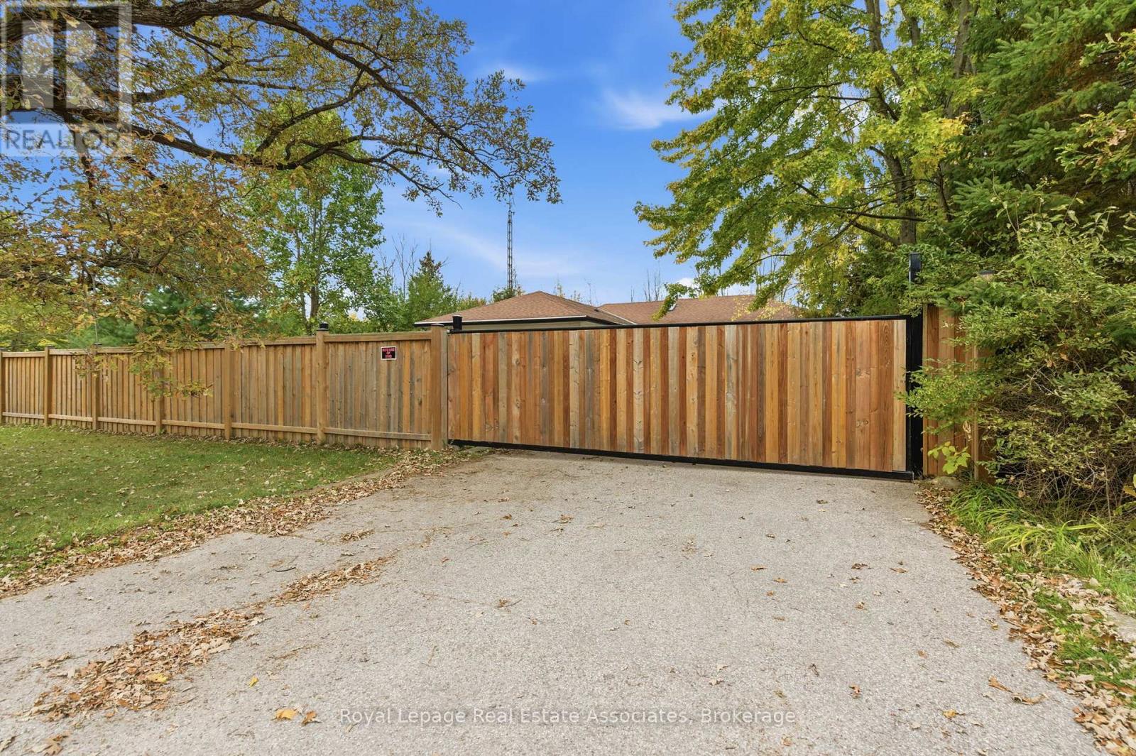 1967 Regional 97 Road, Hamilton, Ontario  N1R 5S7 - Photo 3 - X12976582