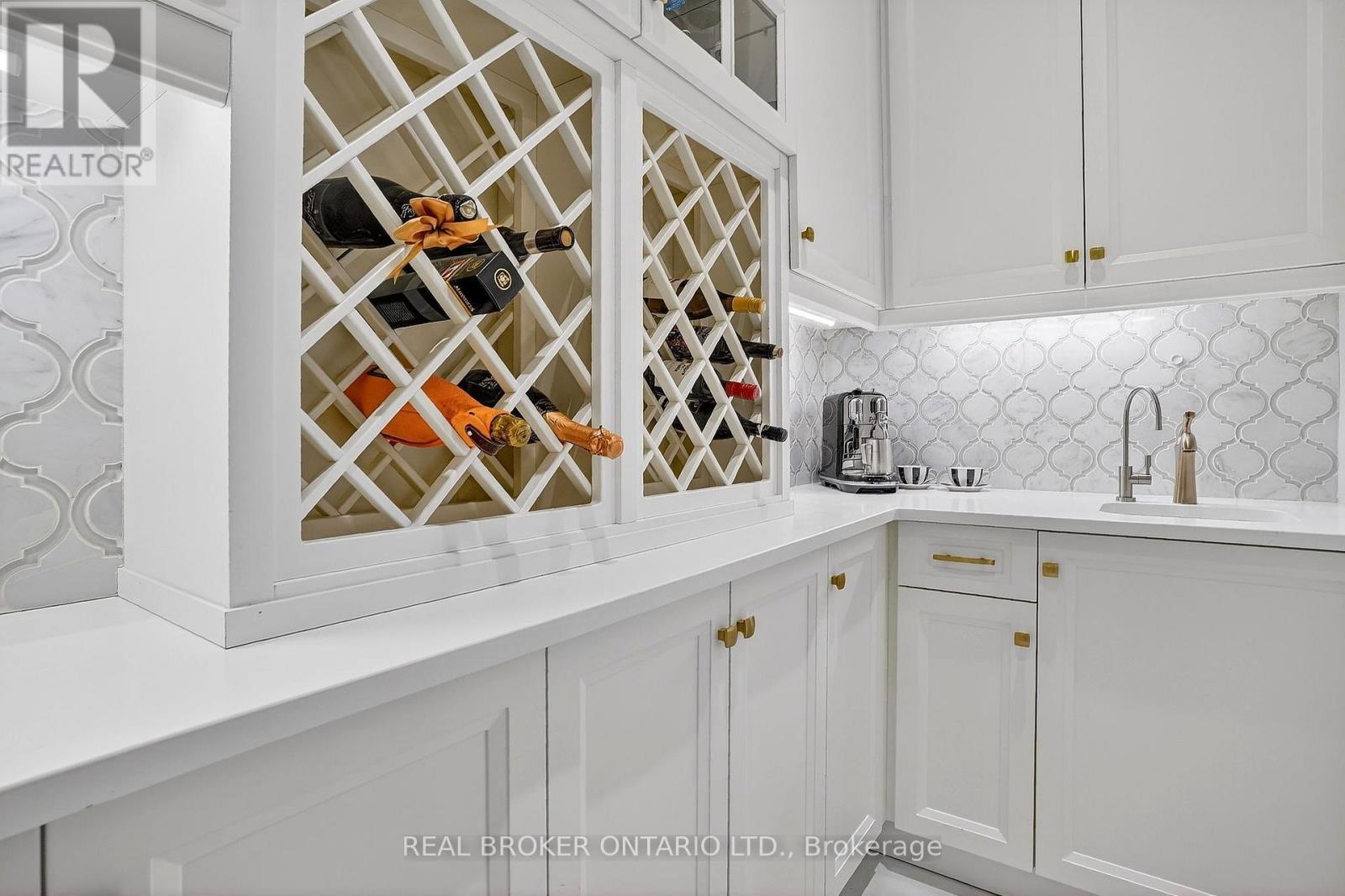 125 Central Drive, Hamilton, Ontario  L9G 2A3 - Photo 18 - X12976626