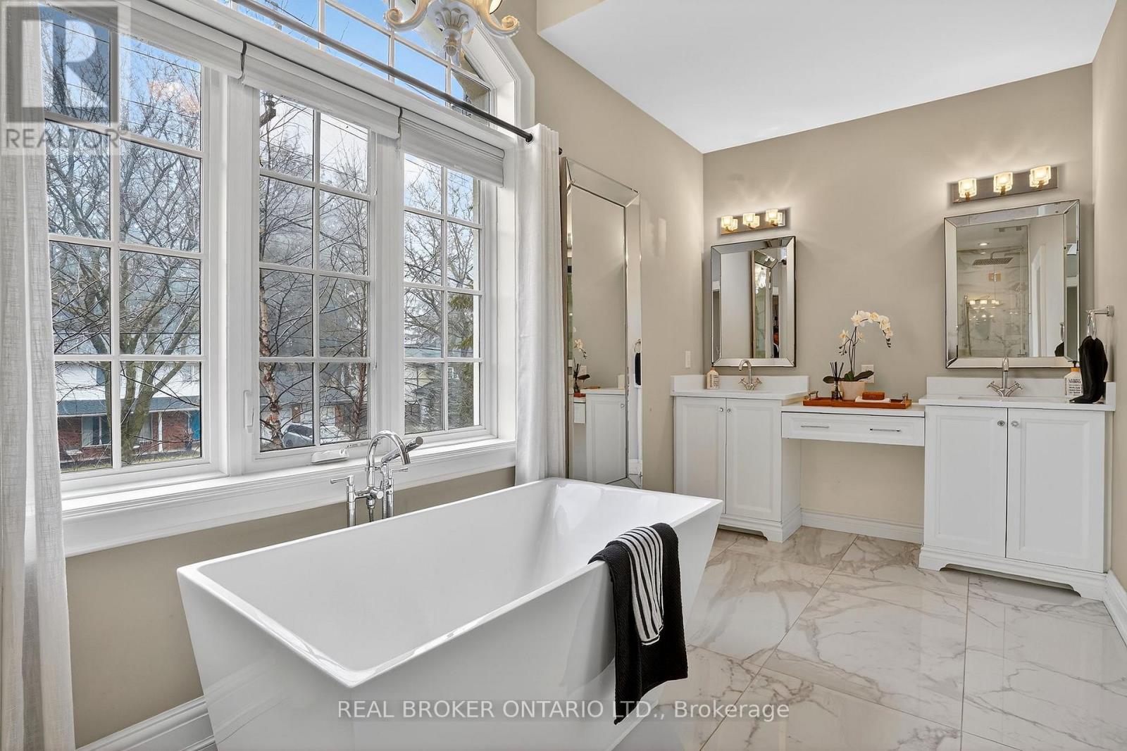 125 Central Drive, Hamilton, Ontario  L9G 2A3 - Photo 25 - X12976626