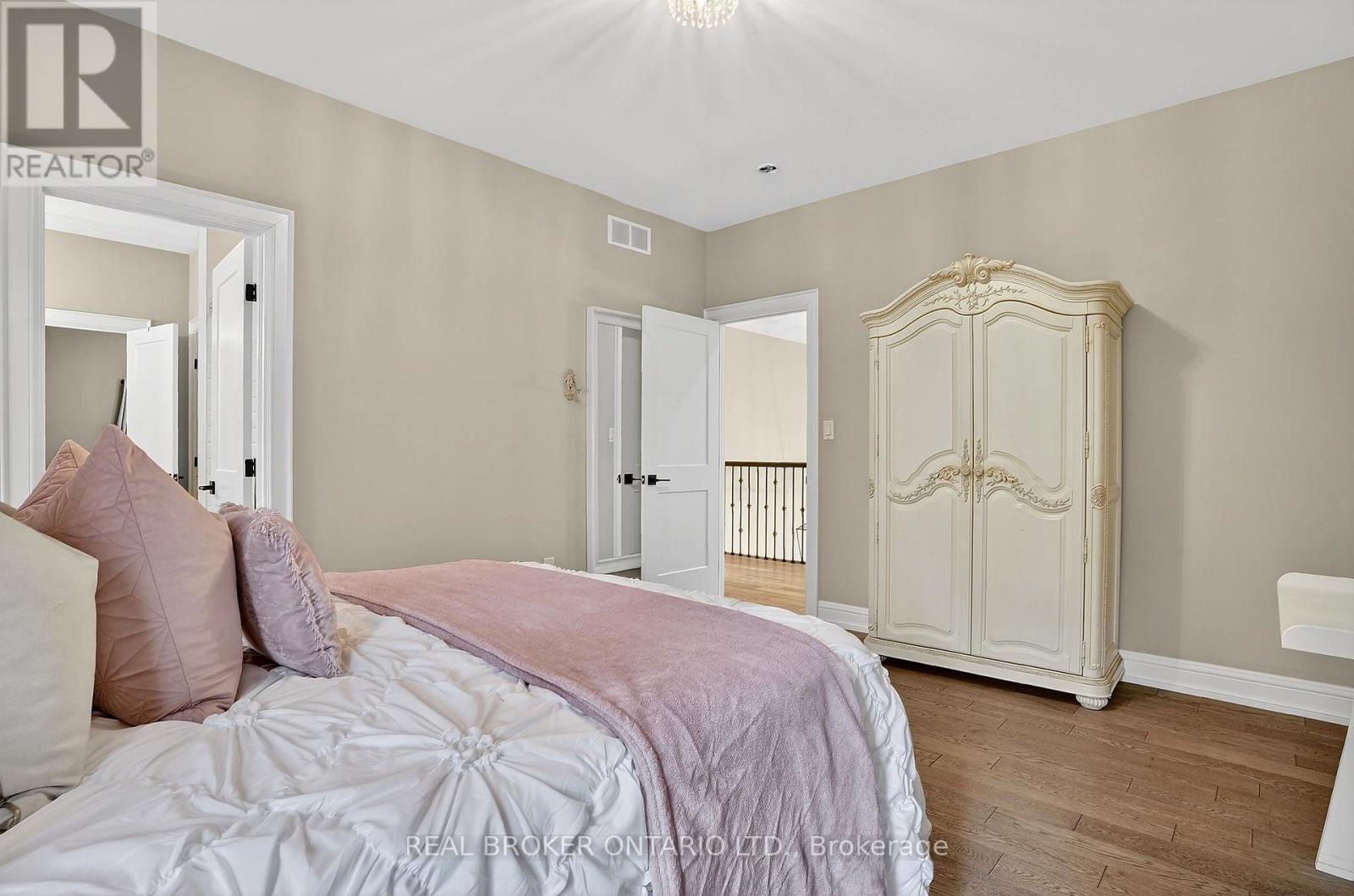 125 Central Drive, Hamilton, Ontario  L9G 2A3 - Photo 28 - X12976626