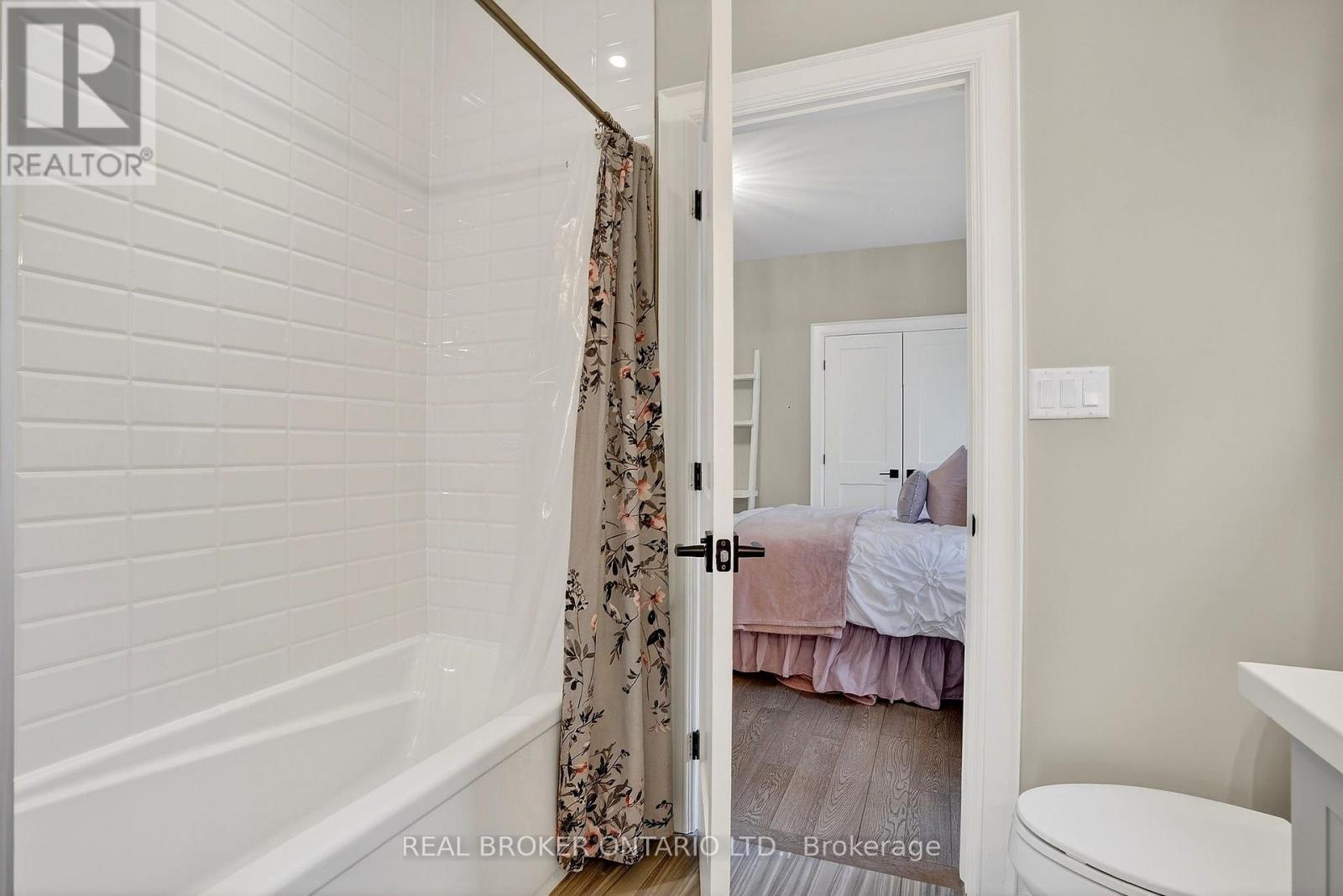 125 Central Drive, Hamilton, Ontario  L9G 2A3 - Photo 29 - X12976626