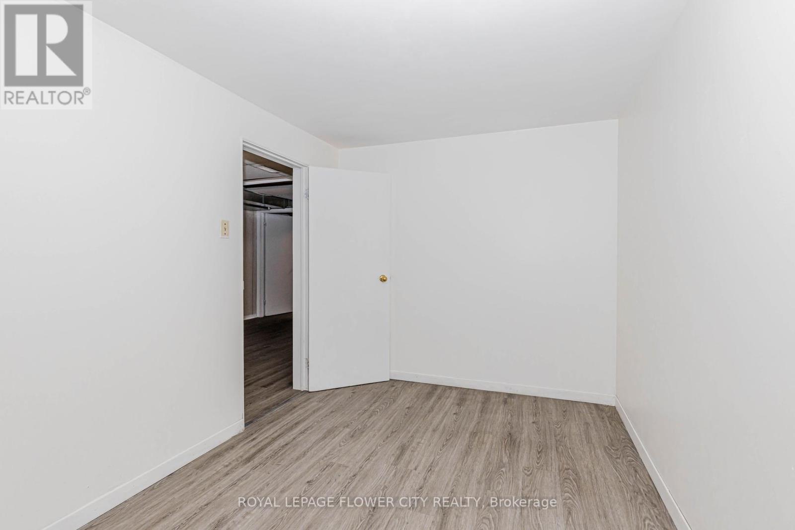 1421 Fanshawe Park Road E, London North, Ontario  N5X 4A3 - Photo 38 - X12976648