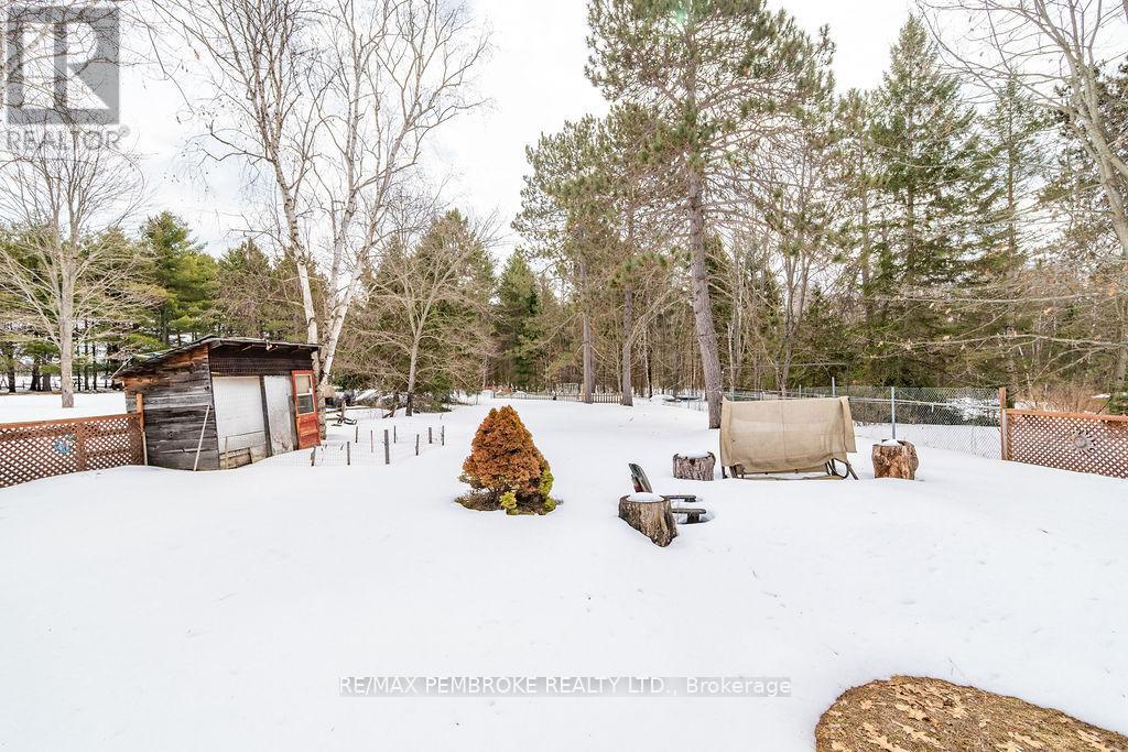 299 Black Bay Road, Petawawa, Ontario  K8H 2W8 - Photo 6 - X12977128
