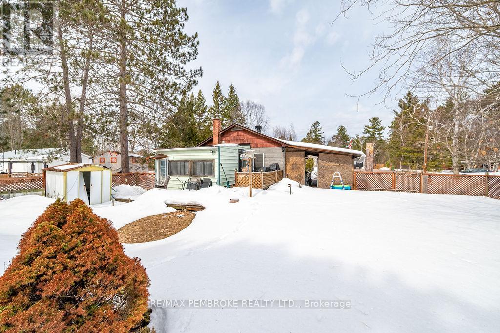 299 Black Bay Road, Petawawa, Ontario  K8H 2W8 - Photo 7 - X12977128