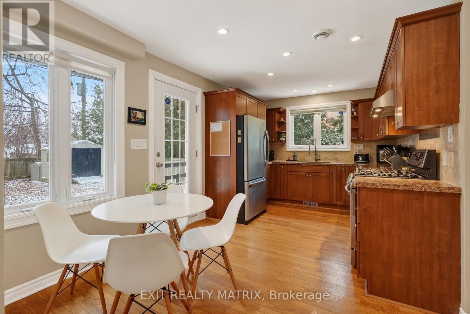 2586 Henley Street, Ottawa, Ontario  K2B 7R3 - Photo 11 - X12976842