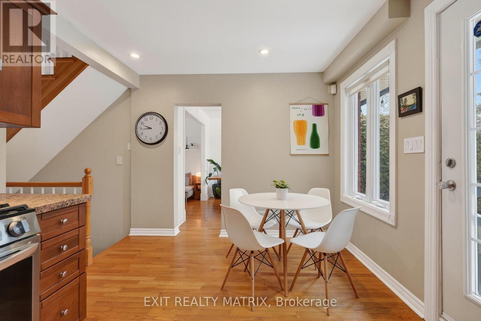 2586 Henley Street, Ottawa, Ontario  K2B 7R3 - Photo 8 - X12976842