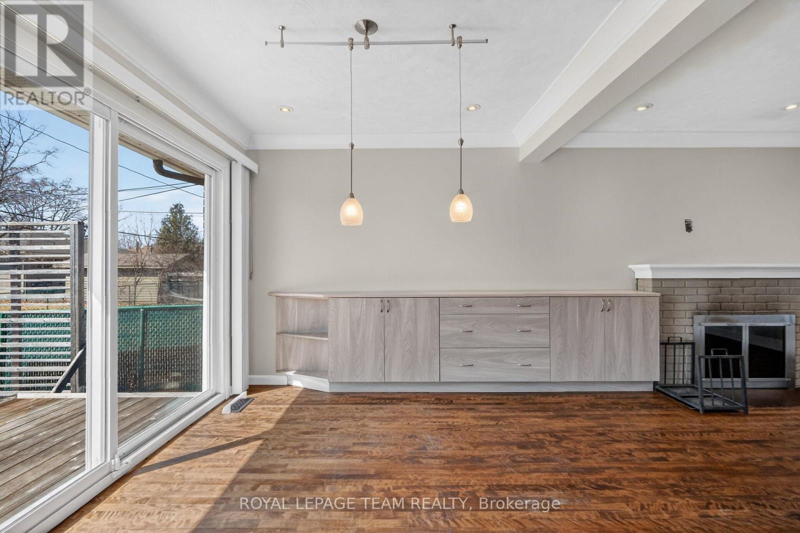 1318 Albany Drive, Ottawa, Ontario  K2C 2L9 - Photo 10 - X12976972