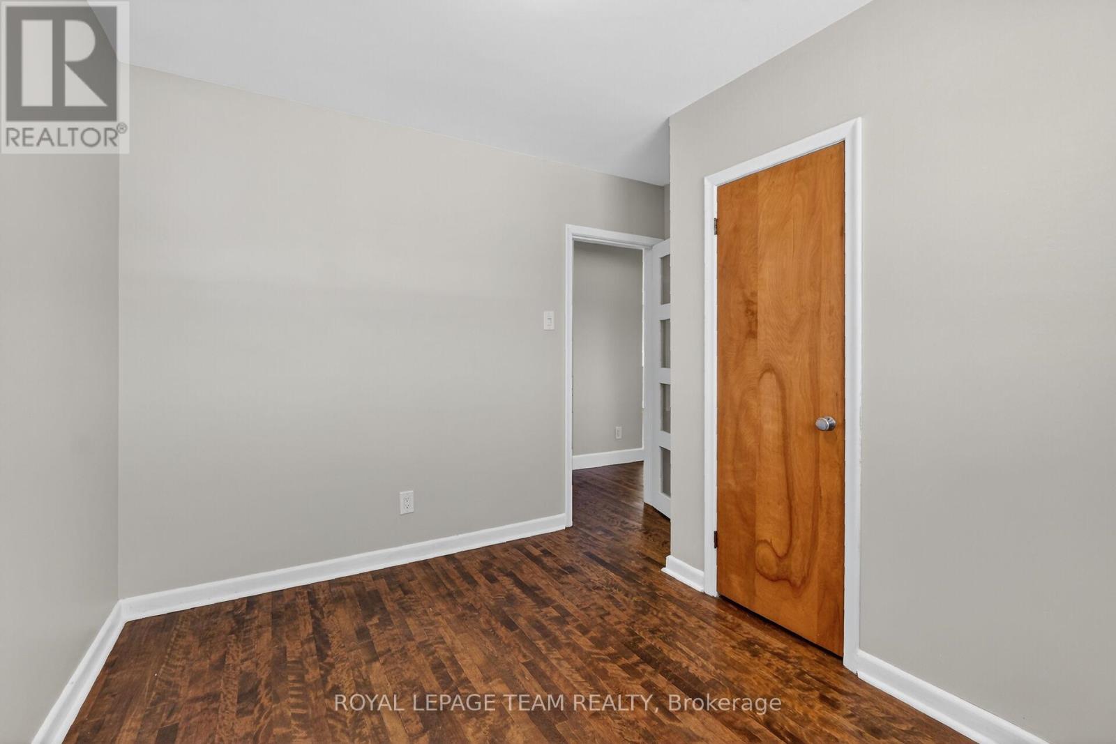 1318 Albany Drive, Ottawa, Ontario  K2C 2L9 - Photo 23 - X12976972