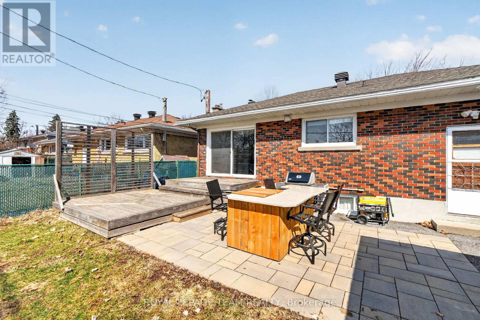 1318 Albany Drive, Ottawa, Ontario  K2C 2L9 - Photo 33 - X12976972