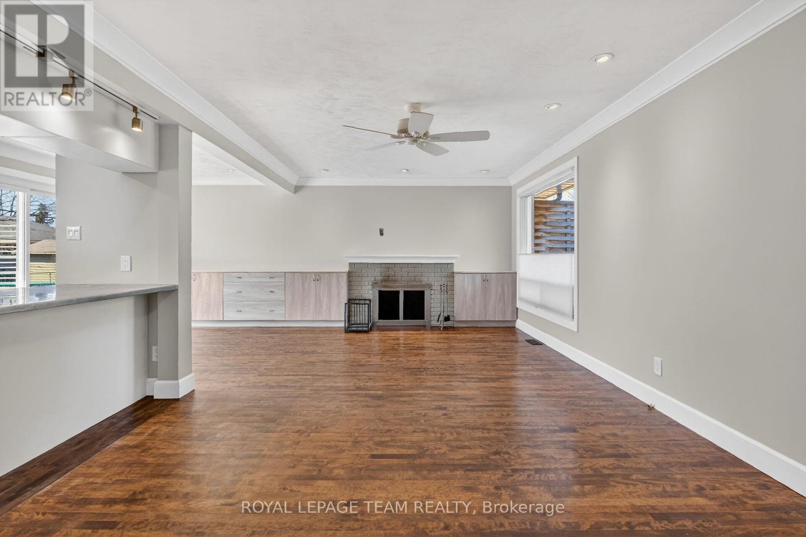 1318 Albany Drive, Ottawa, Ontario  K2C 2L9 - Photo 5 - X12976972