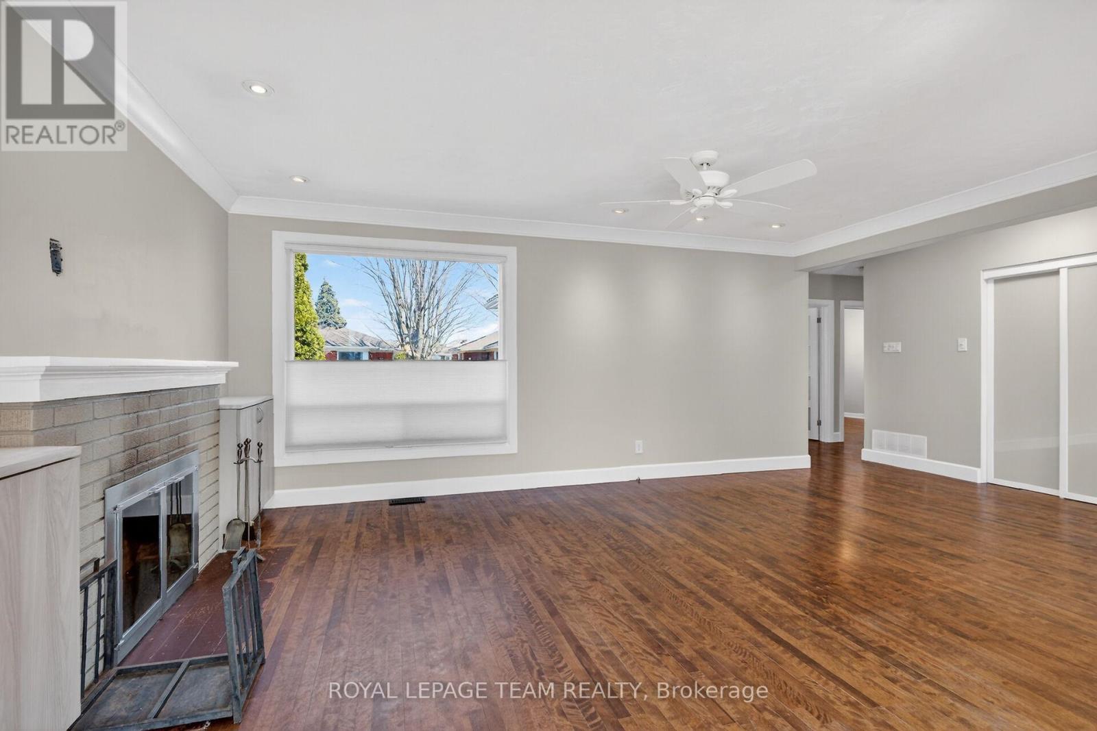 1318 Albany Drive, Ottawa, Ontario  K2C 2L9 - Photo 6 - X12976972