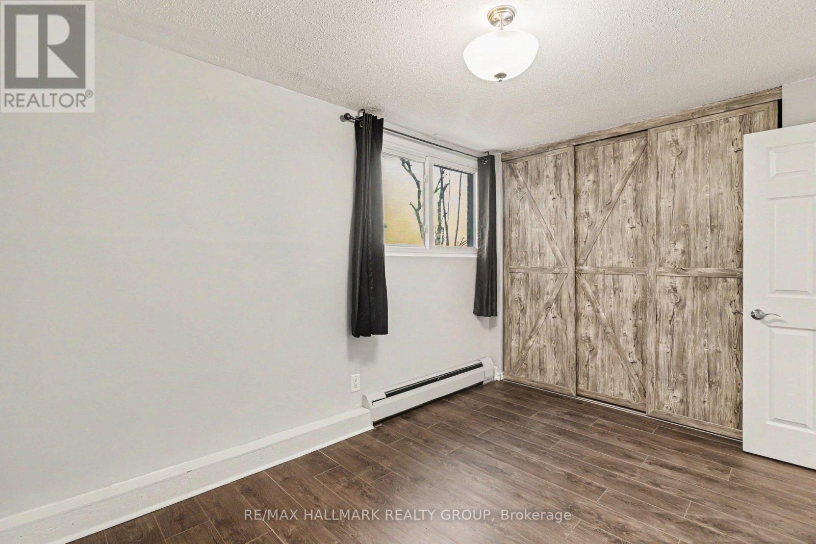 2 - 898 Elmsmere Road, Ottawa, Ontario  K1J 7T6 - Photo 12 - X12977080