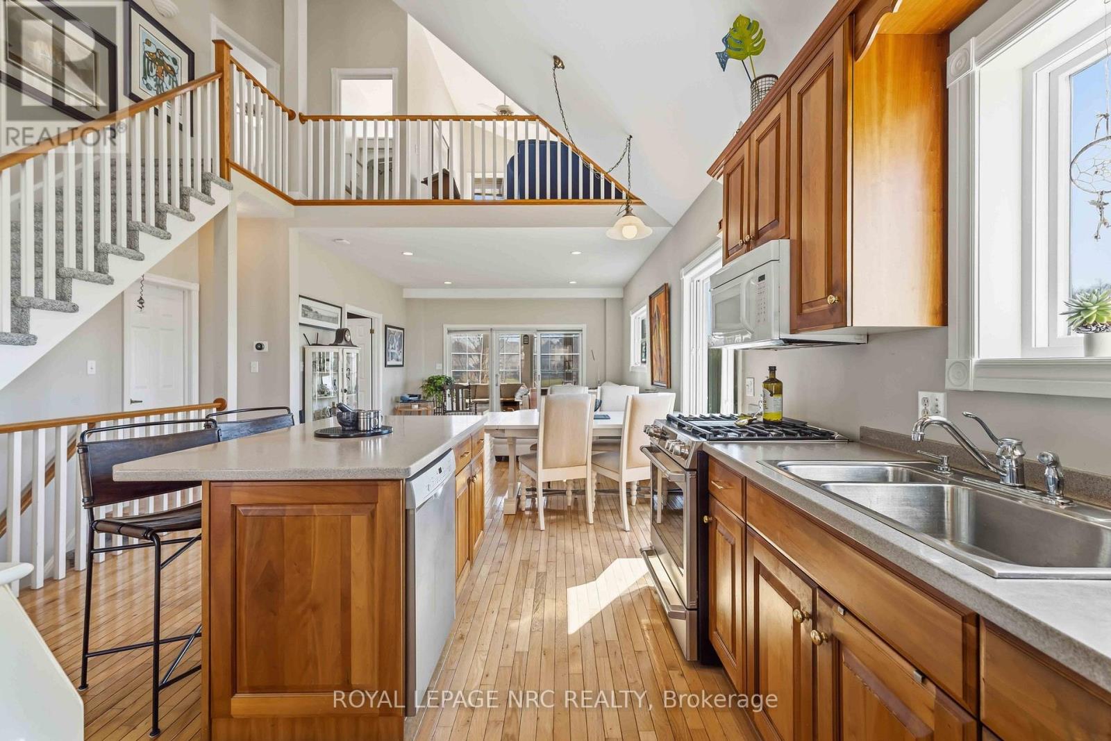 40 Newport Beach Boulevard, Fort Erie (Crystal Beach), Ontario  L0S 1B0 - Photo 15 - X12976872