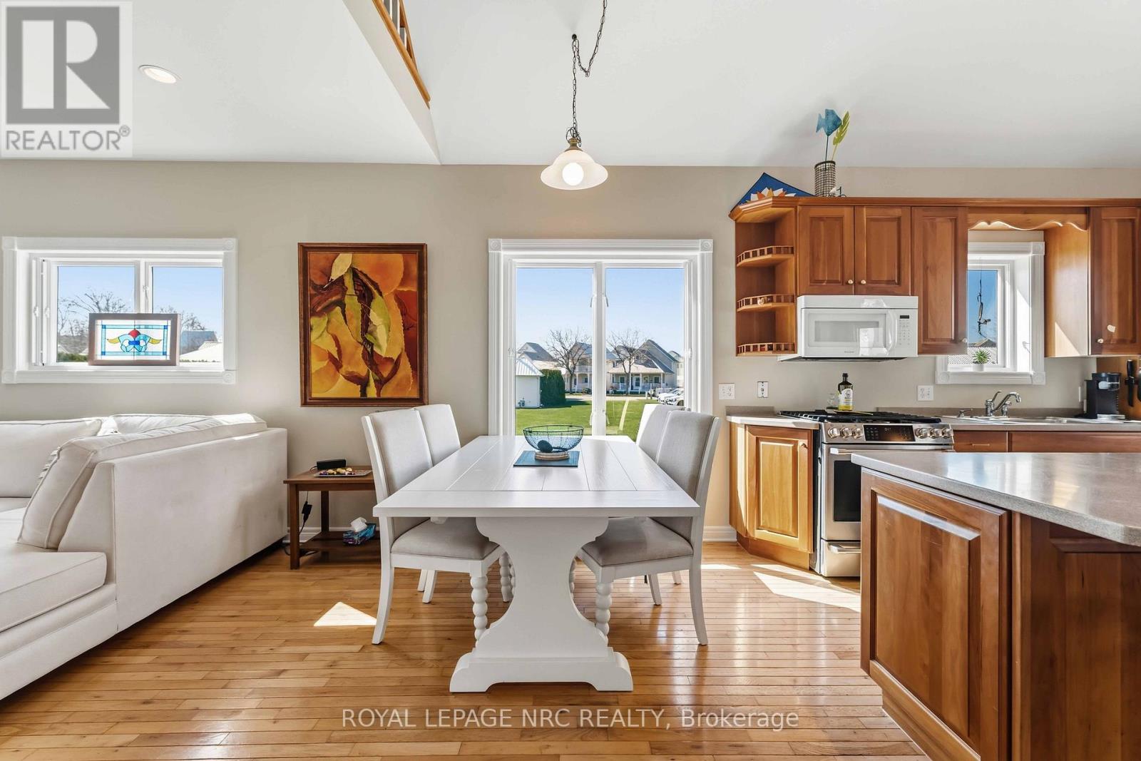 40 Newport Beach Boulevard, Fort Erie (Crystal Beach), Ontario  L0S 1B0 - Photo 17 - X12976872