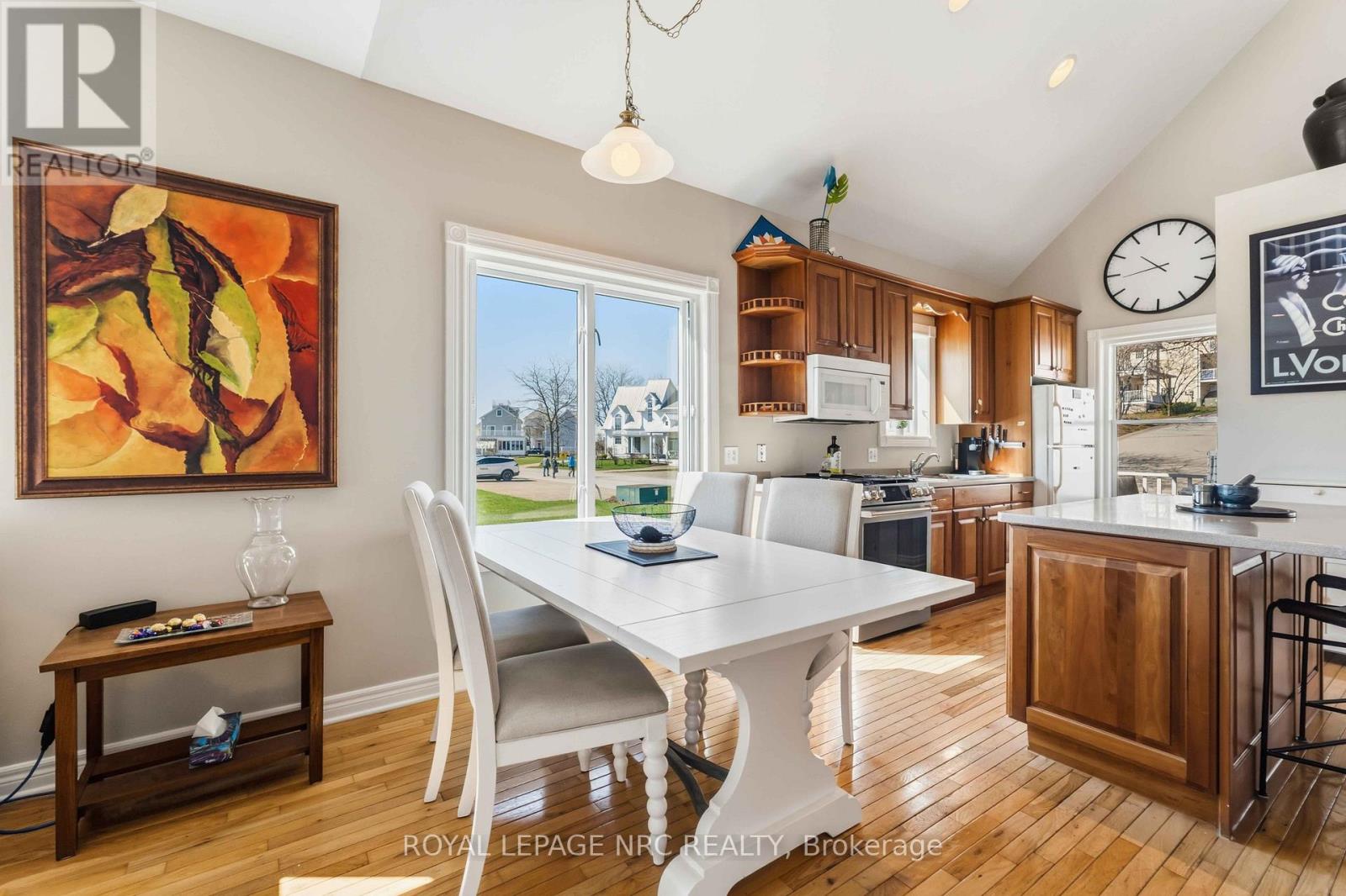 40 Newport Beach Boulevard, Fort Erie (Crystal Beach), Ontario  L0S 1B0 - Photo 19 - X12976872