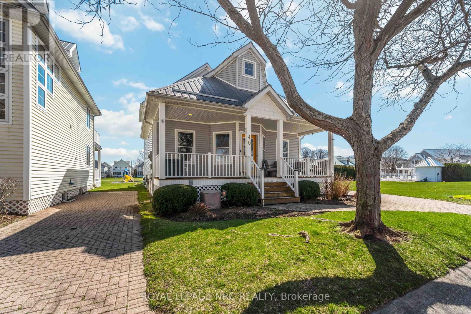 40 Newport Beach Boulevard, Fort Erie (Crystal Beach), Ontario  L0S 1B0 - Photo 5 - X12976872