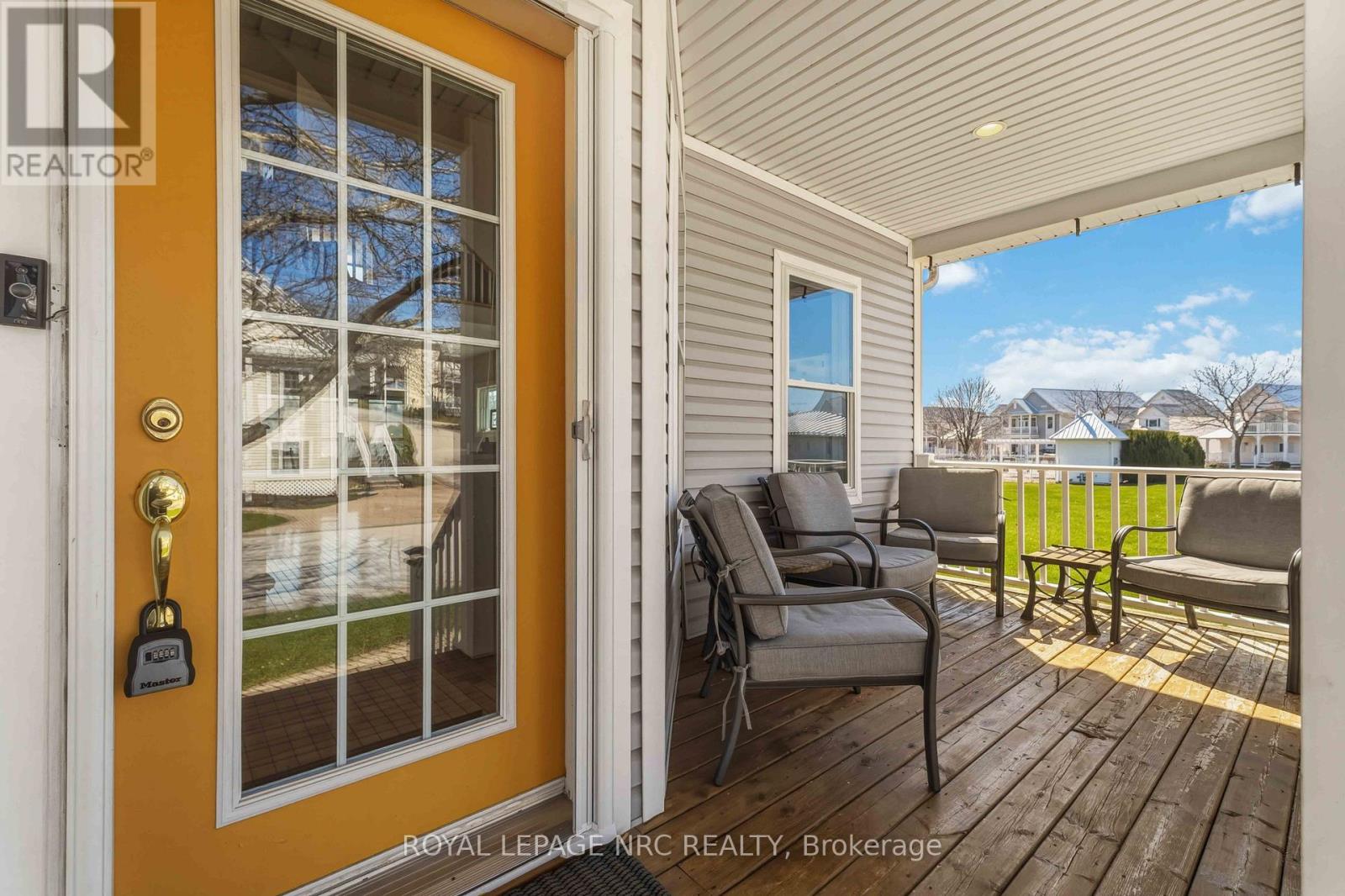 40 Newport Beach Boulevard, Fort Erie (Crystal Beach), Ontario  L0S 1B0 - Photo 7 - X12976872