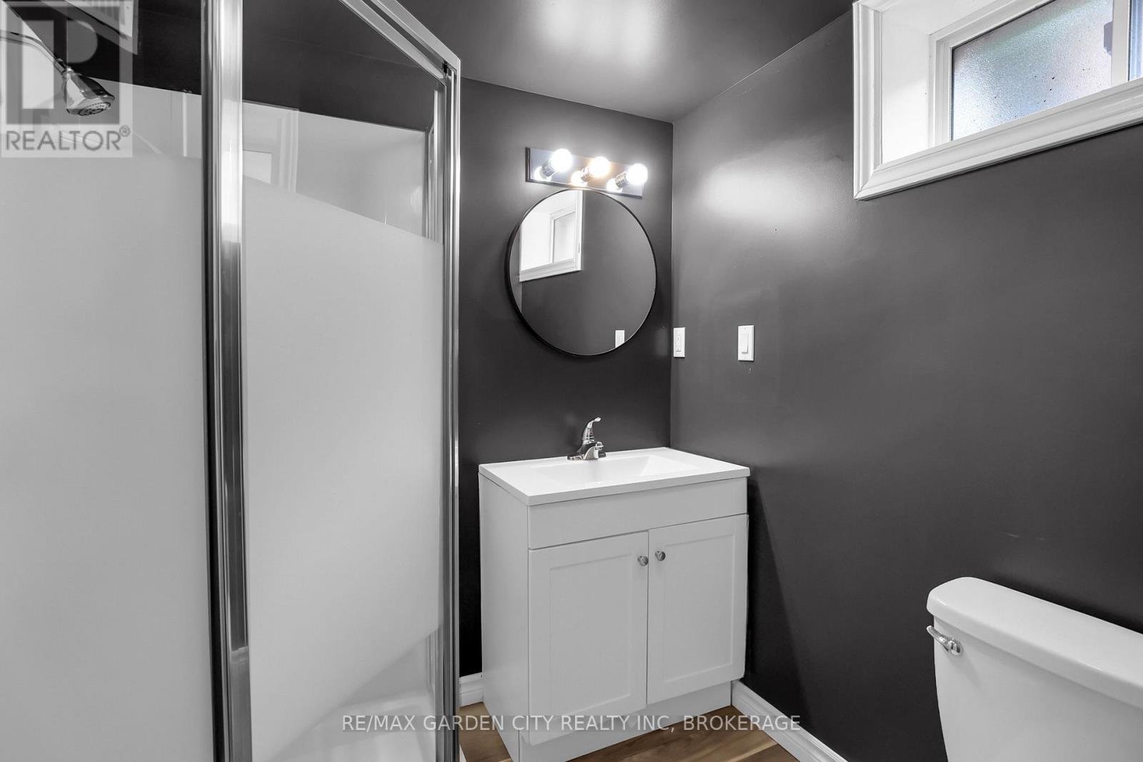 Unit #2 - 18 Wakil Drive, St. Catharines, Ontario  L2T 3H8 - Photo 6 - X12976898