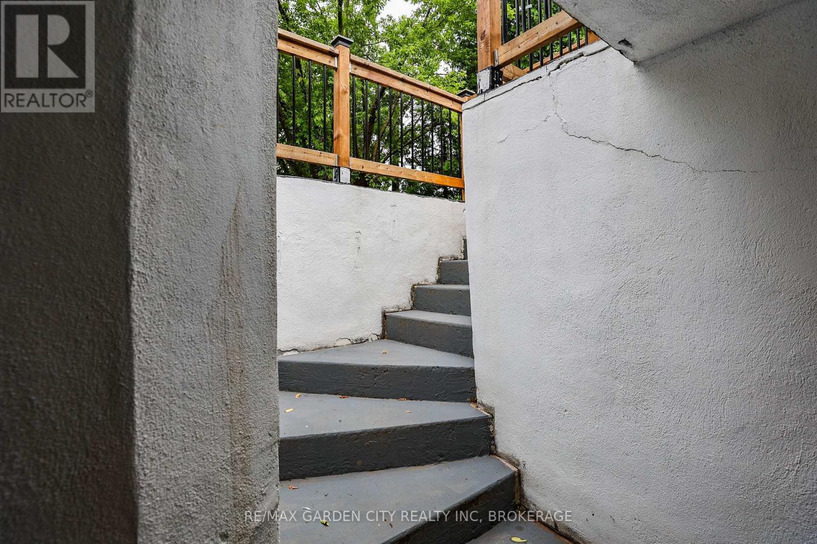 Unit #2 - 18 Wakil Drive, St. Catharines, Ontario  L2T 3H8 - Photo 9 - X12976898