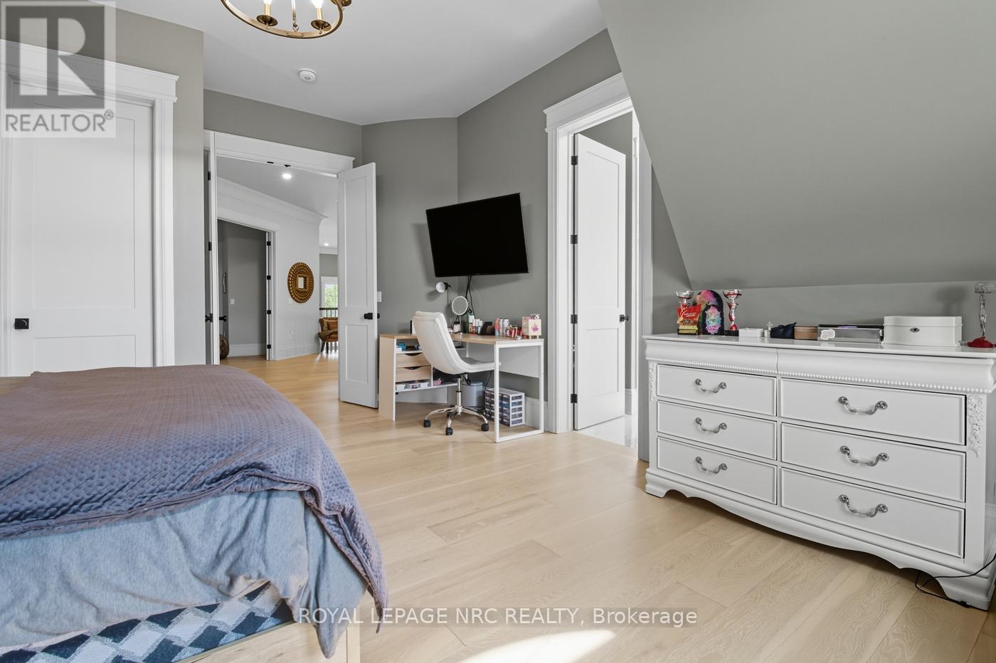 26 Sandalwood Crescent, Niagara-On-The-Lake, Ontario  L0S 1P0 - Photo 27 - X12976918