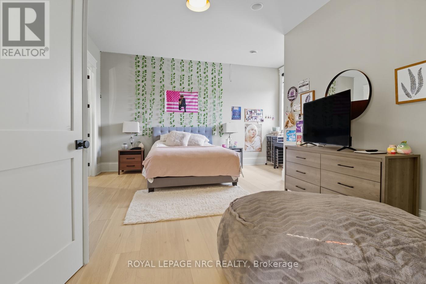 26 Sandalwood Crescent, Niagara-On-The-Lake, Ontario  L0S 1P0 - Photo 28 - X12976918