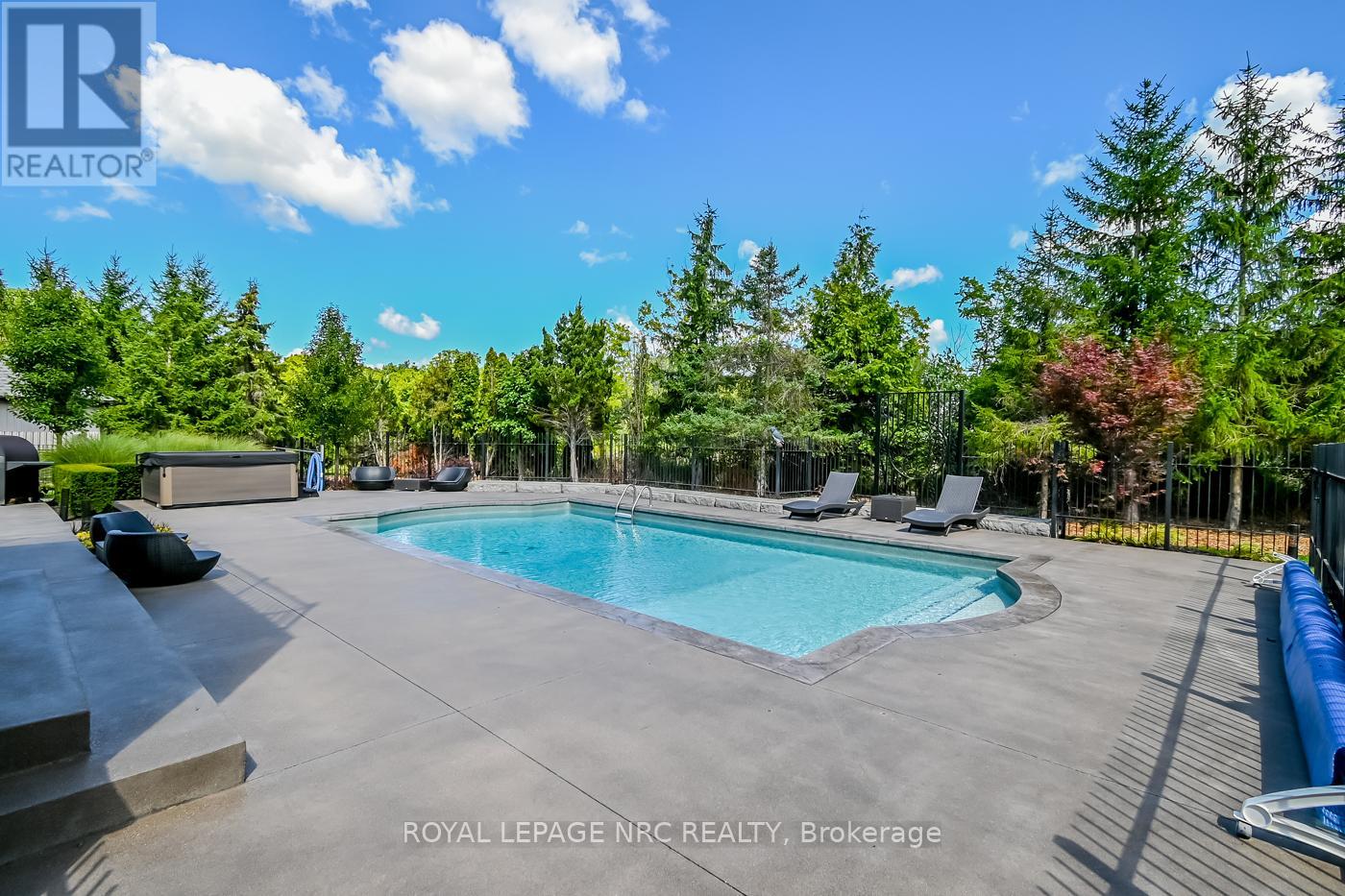 26 Sandalwood Crescent, Niagara-On-The-Lake, Ontario  L0S 1P0 - Photo 42 - X12976918