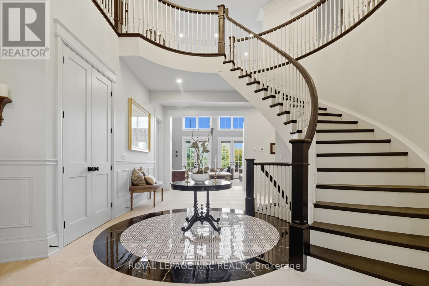 26 Sandalwood Crescent, Niagara-On-The-Lake, Ontario  L0S 1P0 - Photo 5 - X12976918