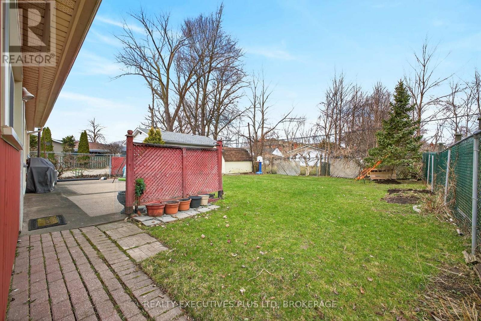 6465 Wendy Drive, Niagara Falls, Ontario  L2G 3H7 - Photo 5 - X12976980