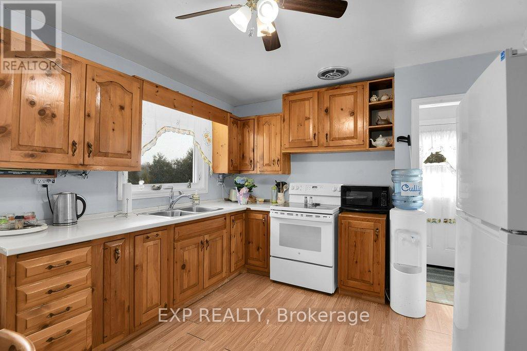 4051 County 18 Road, Prescott, Ontario  K0E 1T0 - Photo 12 - X12977070