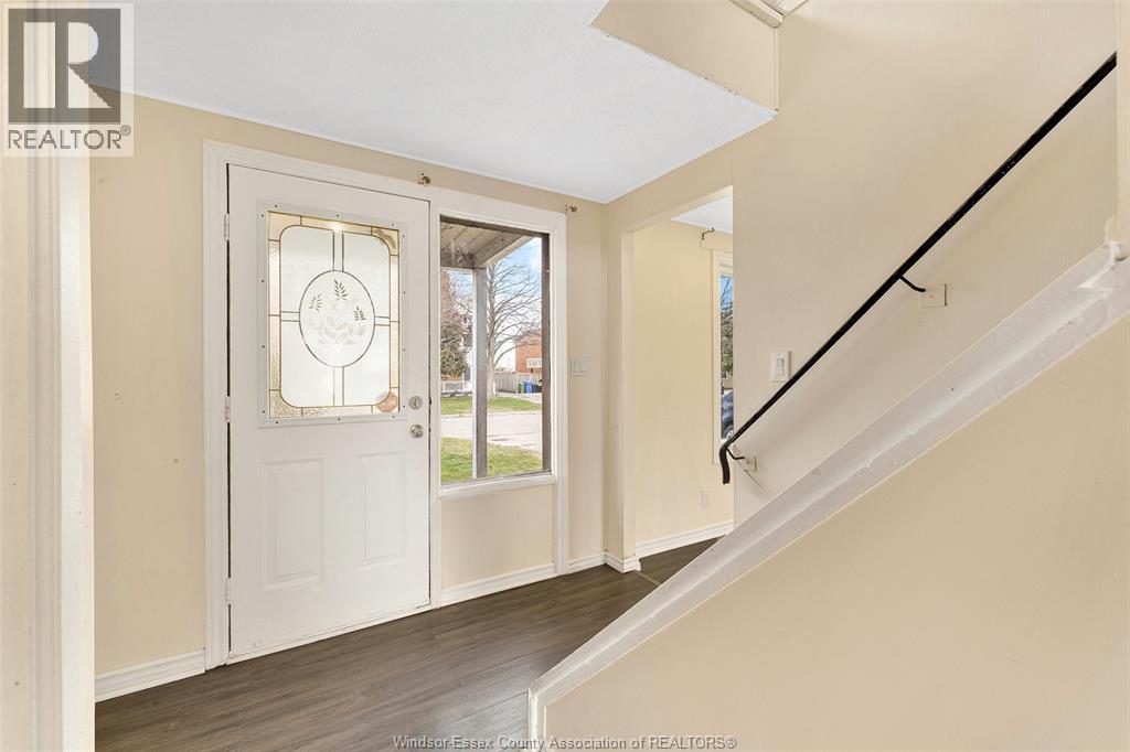 10349 Shenandoah, Windsor, Ontario  N8R 1B6 - Photo 8 - 26007634