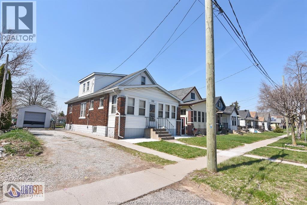 769 Mckay, Windsor, Ontario  N9B 1Z9 - Photo 4 - 26007601