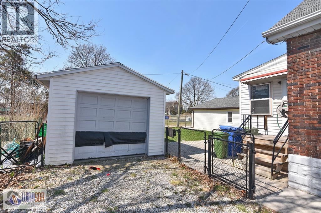 769 Mckay, Windsor, Ontario  N9B 1Z9 - Photo 5 - 26007601