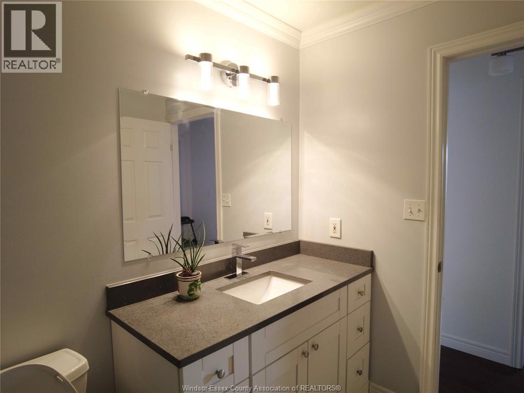 2437 Luxury Avenue, Windsor, Ontario  N8P 1S8 - Photo 11 - 26007594